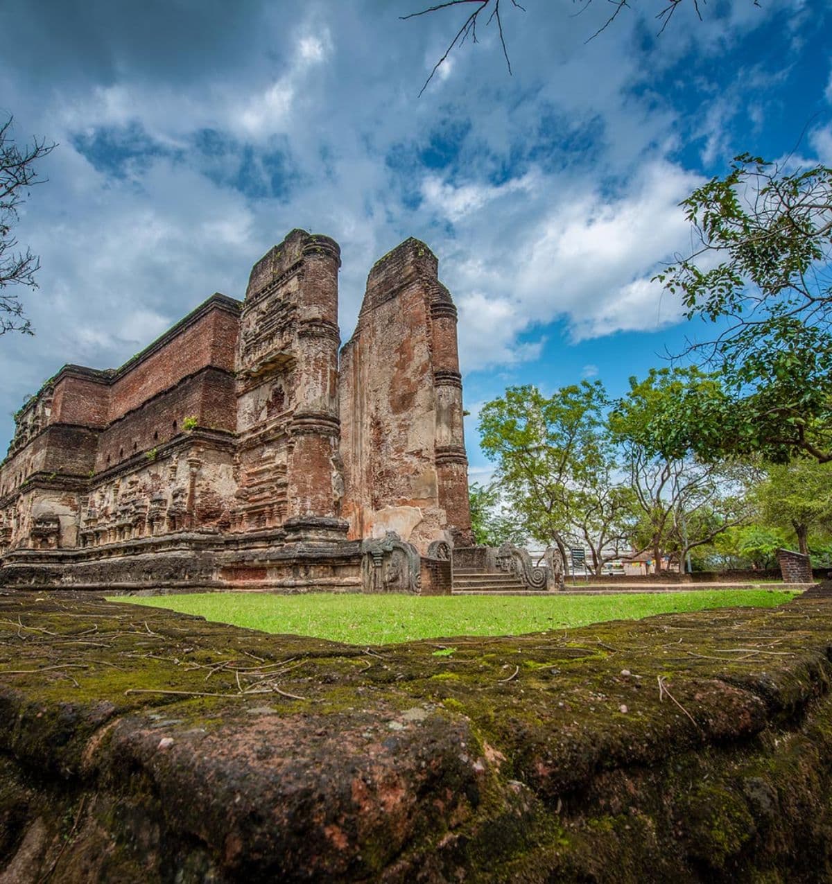 Sri Lanka Round Tours